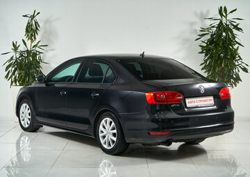 Volkswagen Jetta Вид 4
